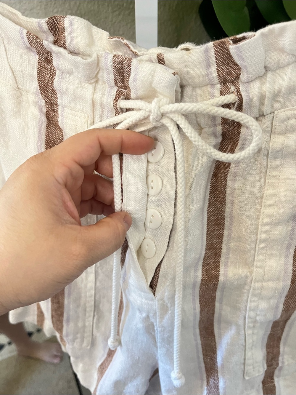 🤍 Rails 100% Linen Foster Coconut Stripe Linen Shorts XS | Luxury Linen Shorts - Picture 5 of 9